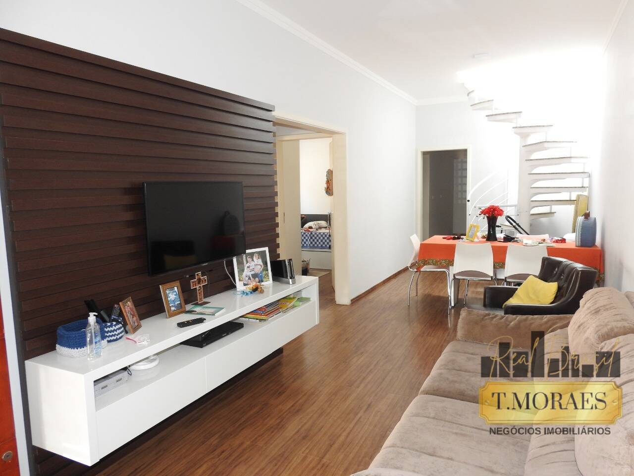 Casa à venda com 3 quartos, 157m² - Foto 4