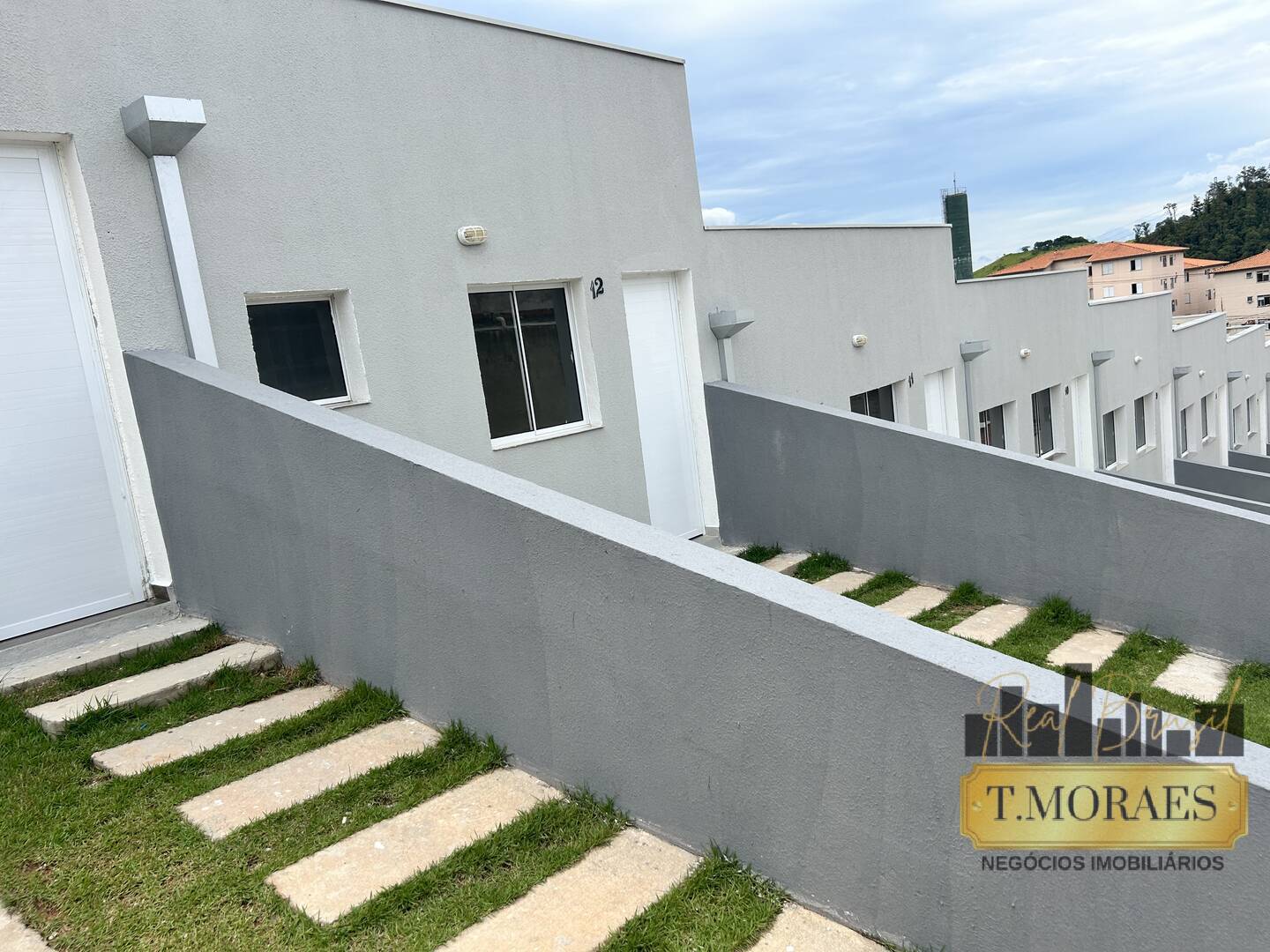 Casa de Condomínio à venda com 1 quarto, 43m² - Foto 1